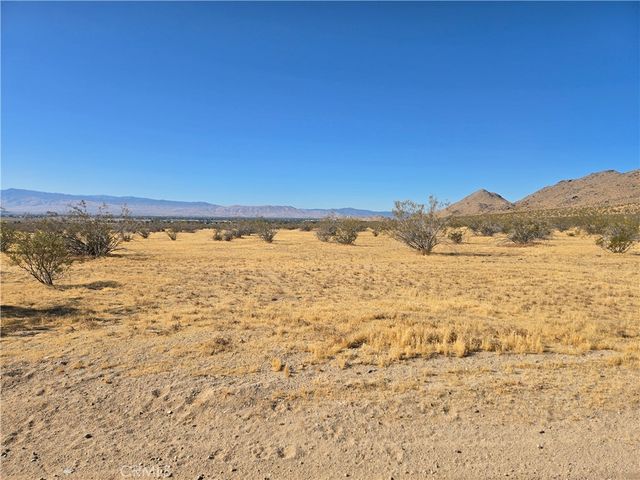 Falchion Rd 0472-331-03, Apple Valley