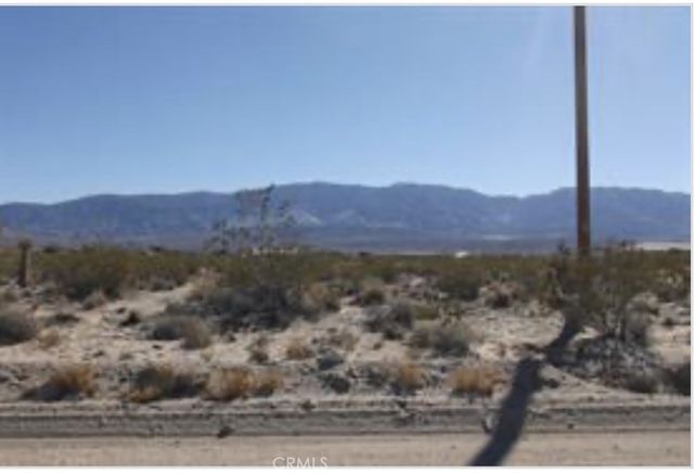 35825 Clark, Lucerne Valley