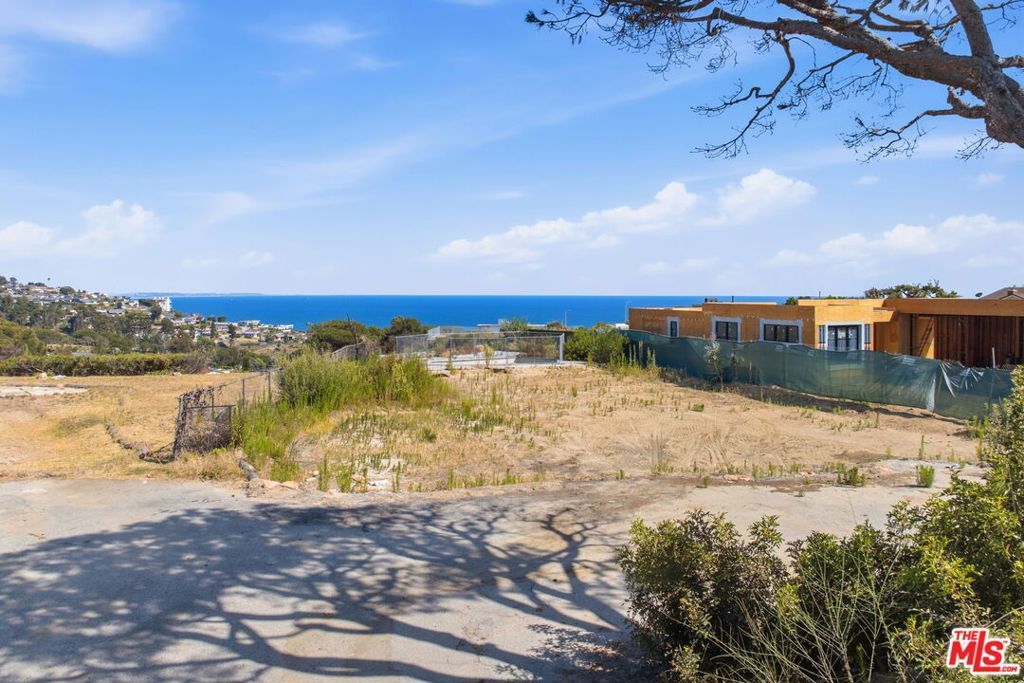 3442 Cloudcroft Drive, Malibu