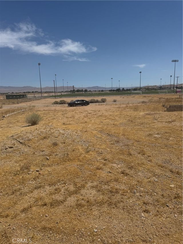 Tepee Rd, Apple Valley