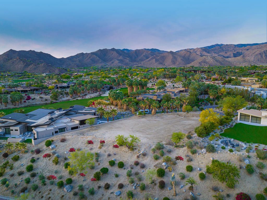 1036 Vale Crest, Palm Desert
