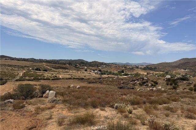 Barnes Lane, Menifee