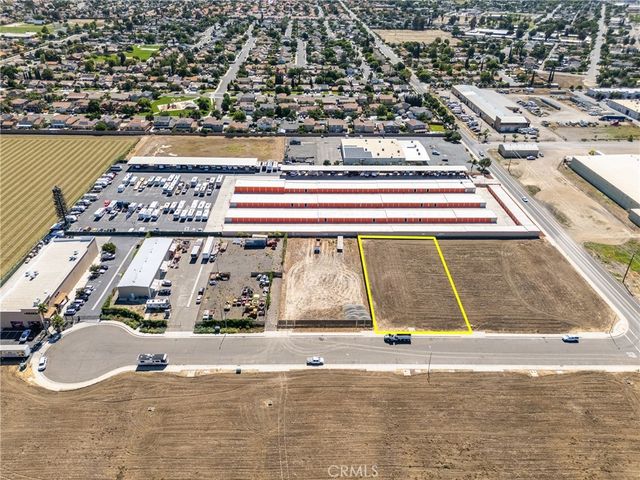 216 Commerce, Los Banos
