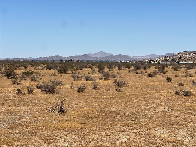 5 Del Oro Road, Apple Valley