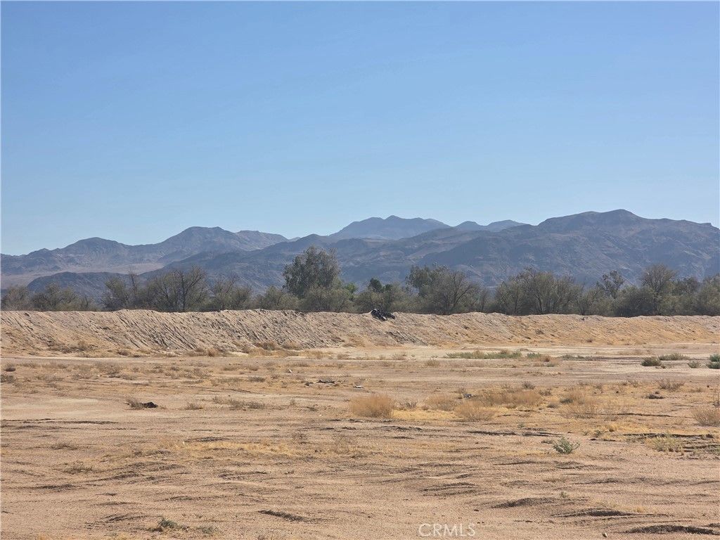 32398 Fort Cady Road, Newberry Springs
