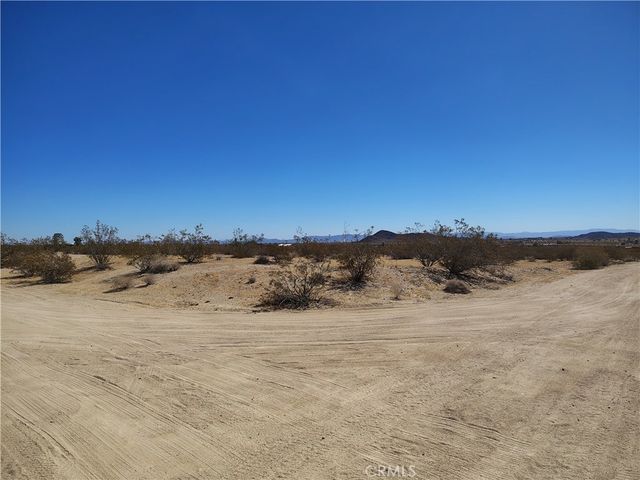 2681 Sunburst Avenue, Joshua Tree