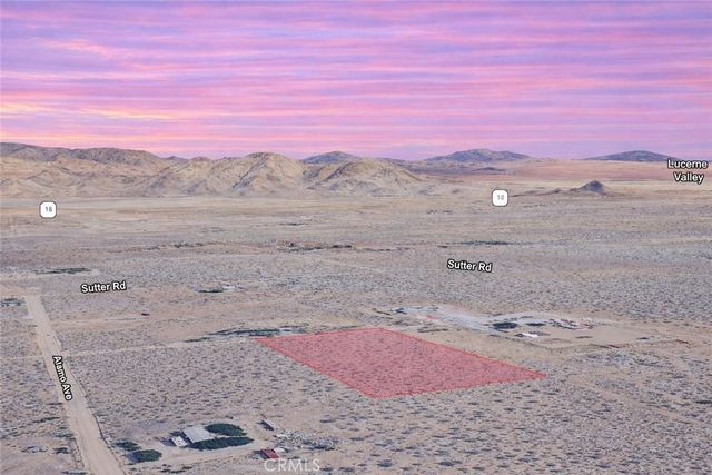 Mountain View Road, Lucerne Valley
