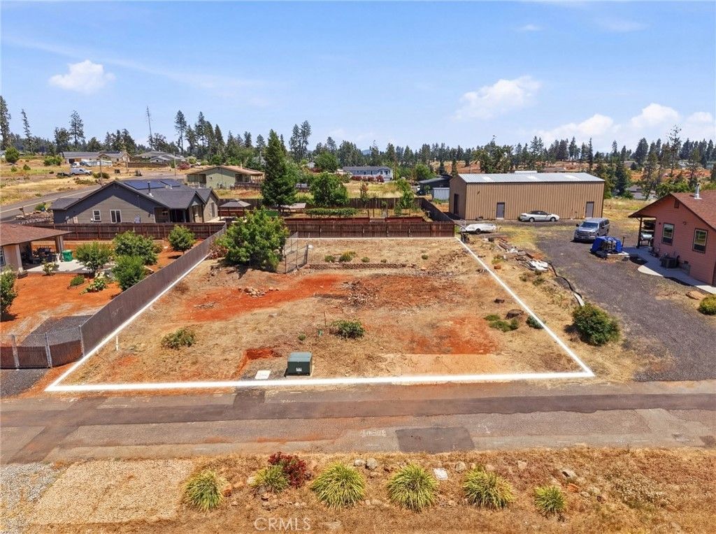 6122 Lois, Paradise