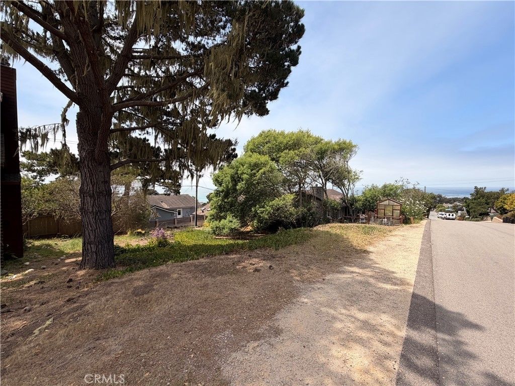 422 Weymouth, Cambria