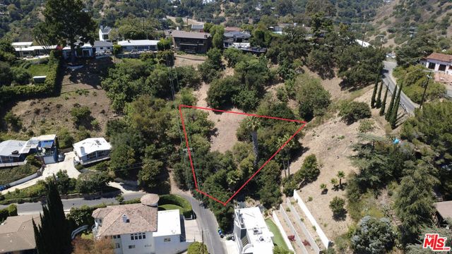 3701 N Avenida Del Sol, Studio City