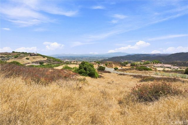 8 Via Vista Grande, Murrieta