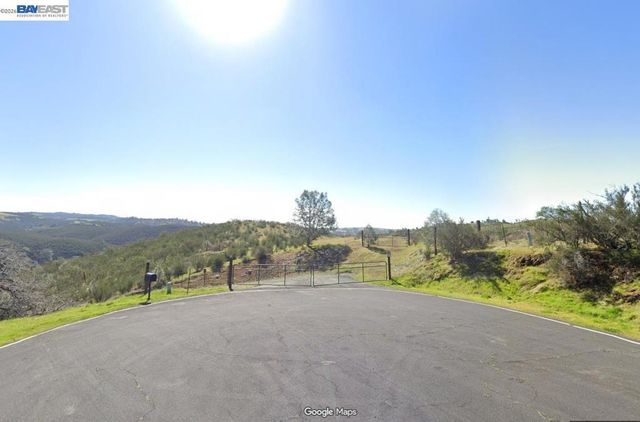 Mccauley Road, Valley Springs