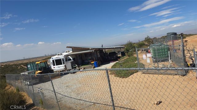 Agate Road, Hesperia