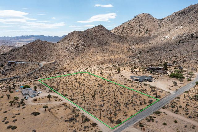 8021 Wesley Road, Joshua Tree