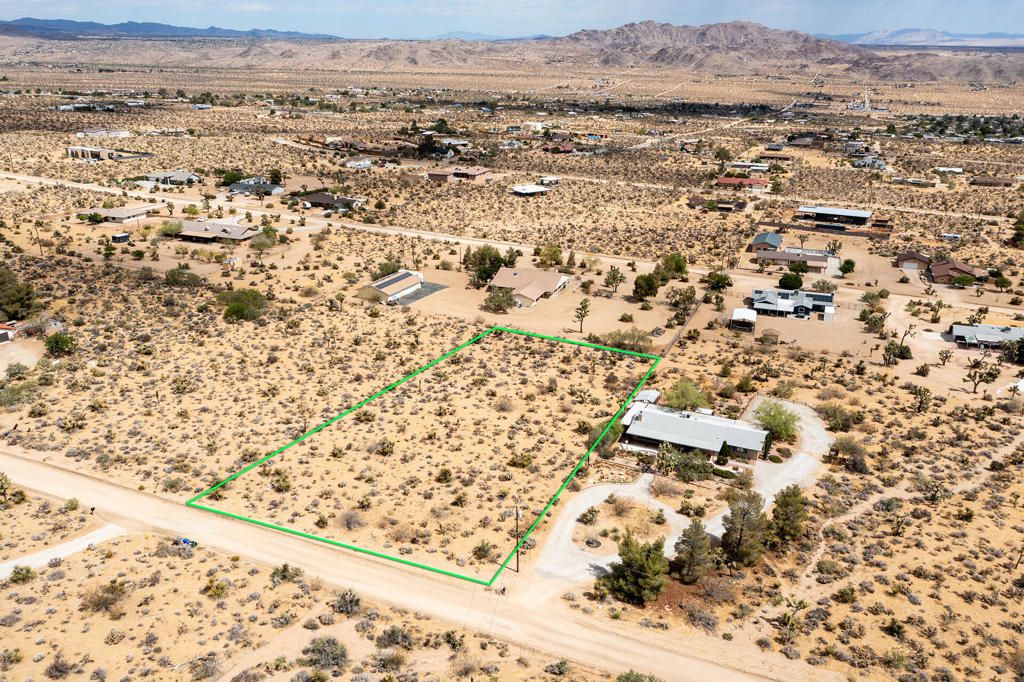 207 Onaga Trail, Joshua Tree