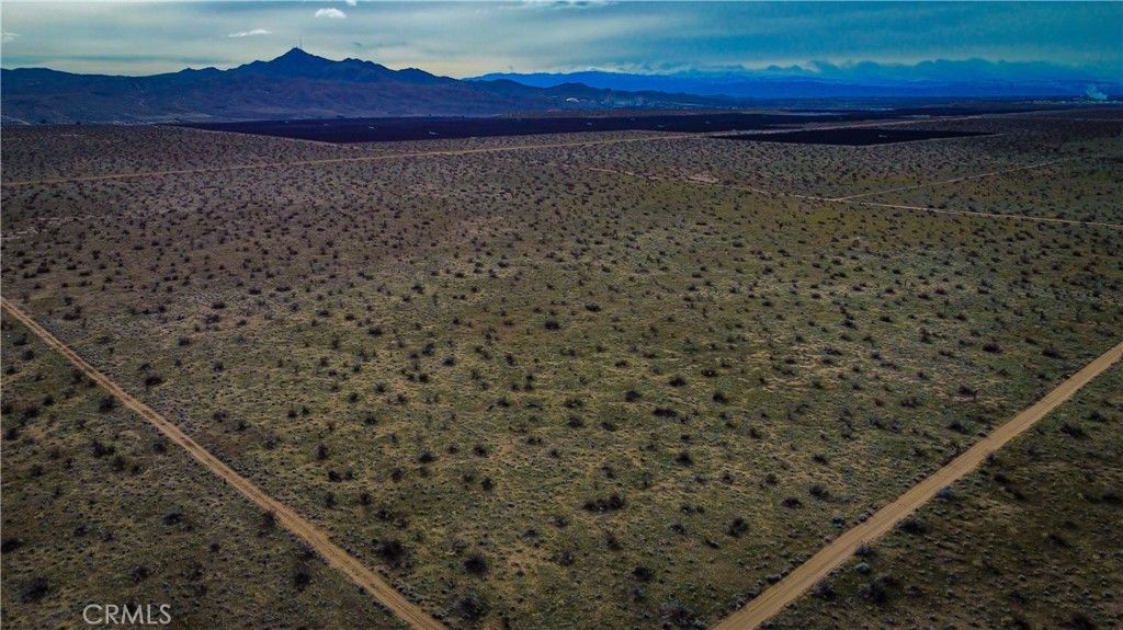 749 Torosa/topaz Road, Adelanto