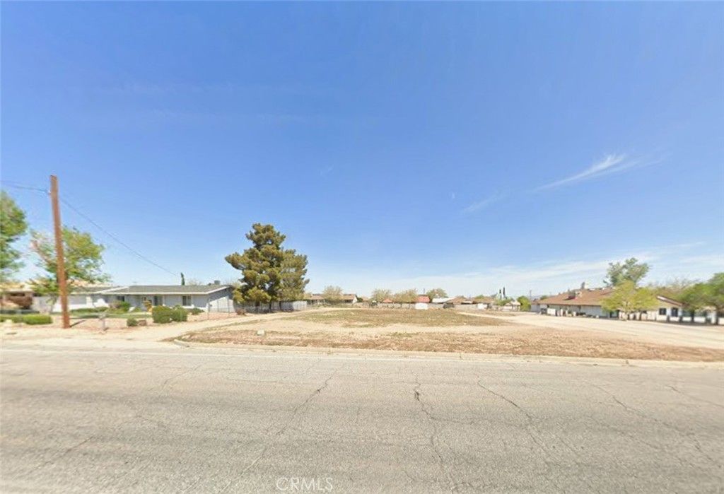Danbury Avenue, Hesperia