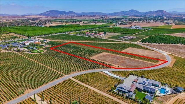 34980 Via Del Ponte, Temecula