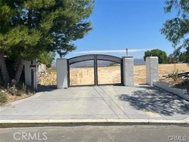 12493 Presilla Road, Camarillo