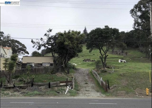 26550 Hayward Blvd, Hayward