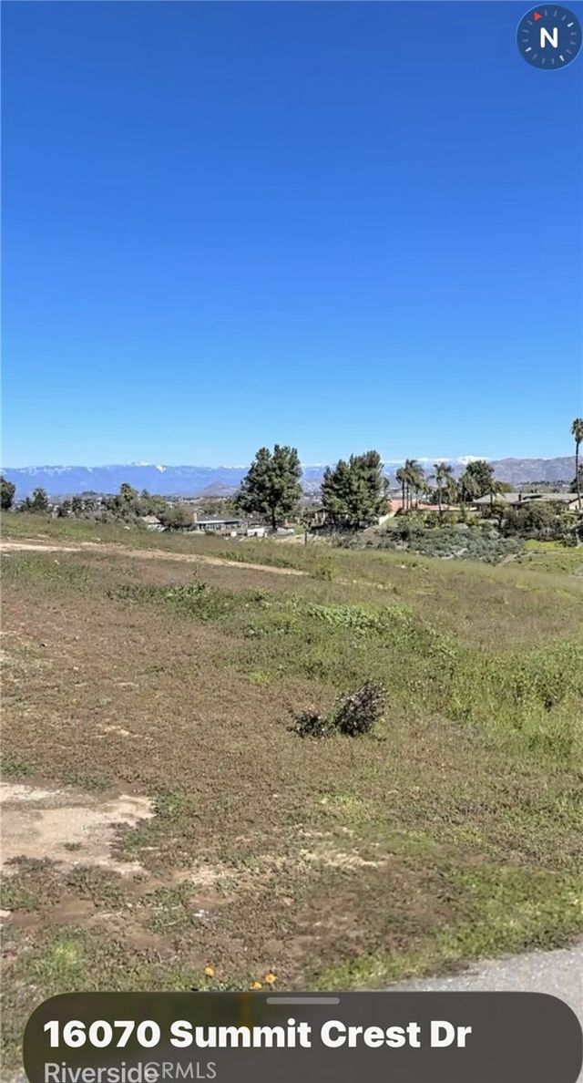 Summit Crest Drive, Riverside