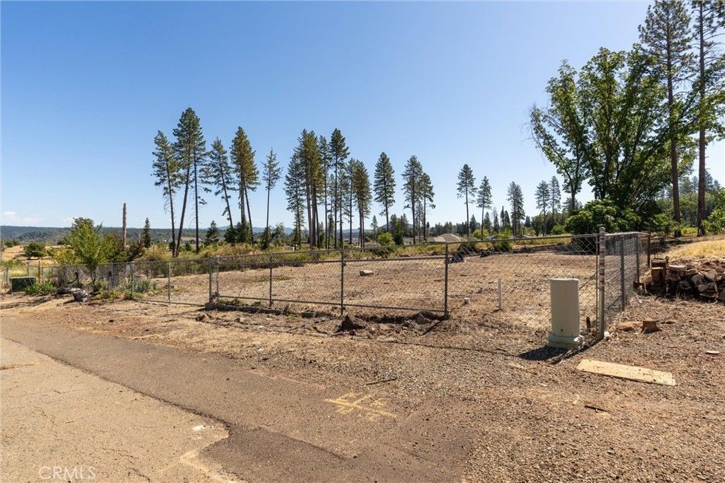 6374 Murray, Paradise
