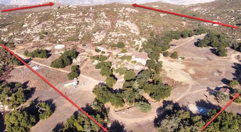 24352 Featherstone Canyon Rd, Lakeside