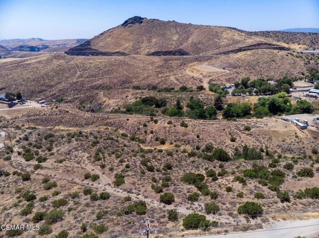 Big Springs Road Road, Agua Dulce