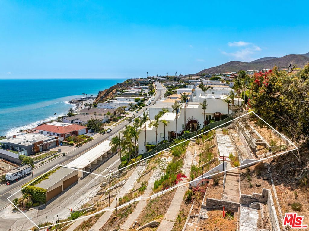 18133 Coastline Drive, Malibu