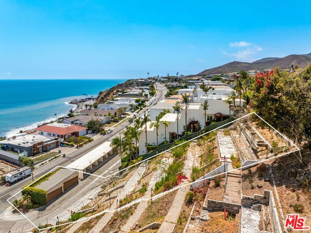 18133 Coastline Drive, Malibu