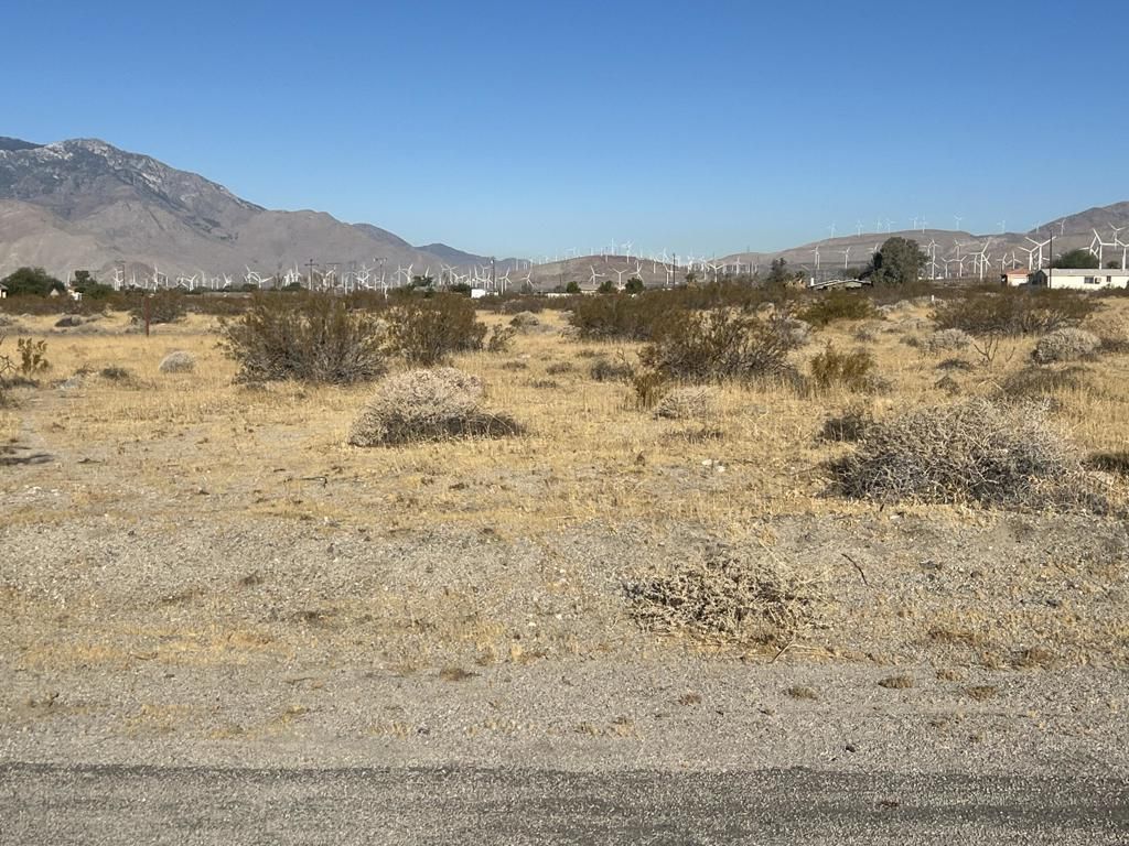 16439 1629 Mauna Loa Rd, Desert Hot Springs