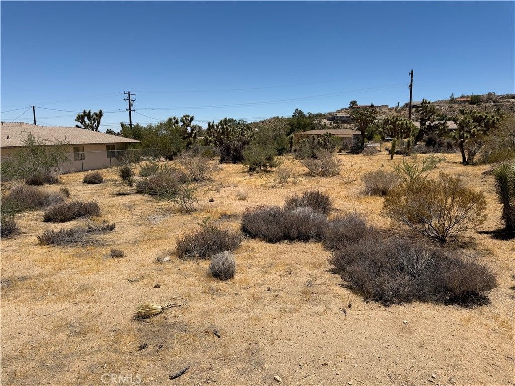 8001 Aster Avenue, Yucca Valley