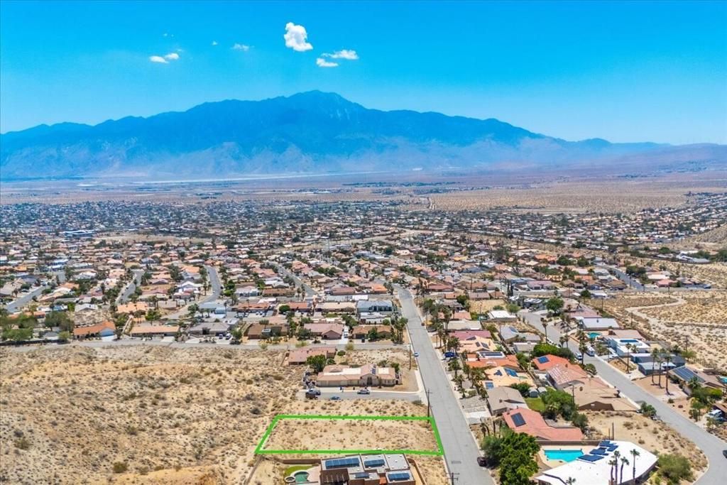 Valencia Drive, Desert Hot Springs