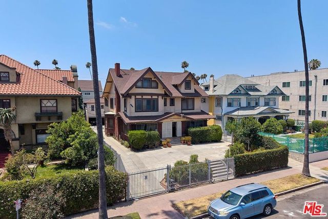 1041 Elden Avenue, Los Angeles