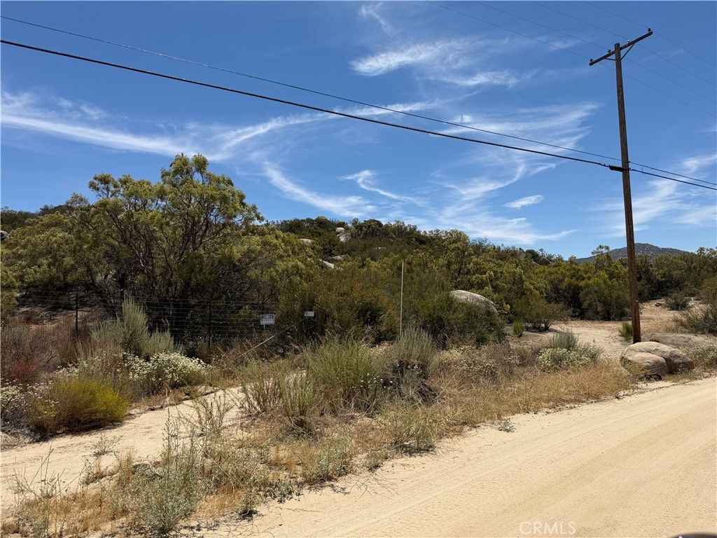 Tule Valley Road, Aguanga