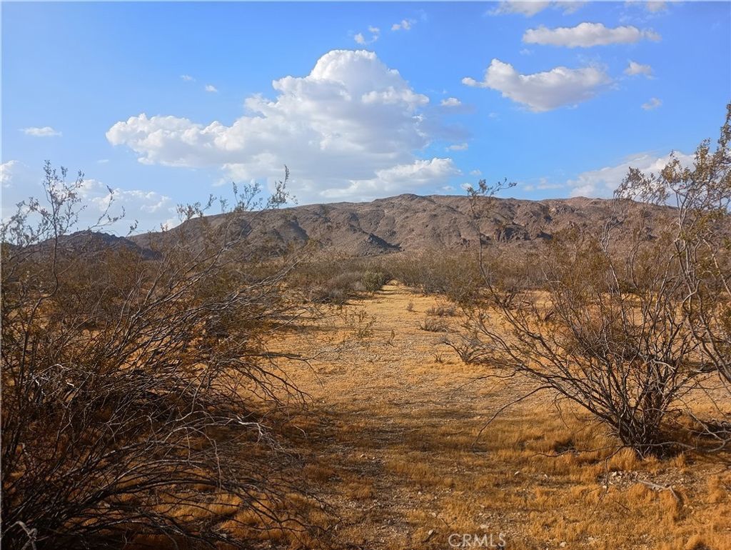 12963 Sunset Drive, Lucerne Valley