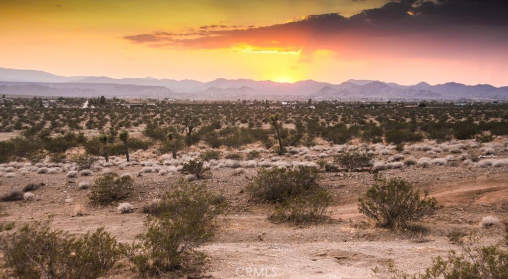 58459 Starlight Mesa Road, Yucca Valley