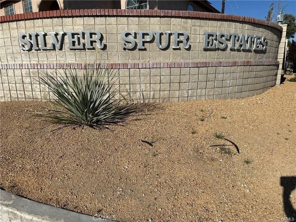 Silver Lace Lane, Barstow