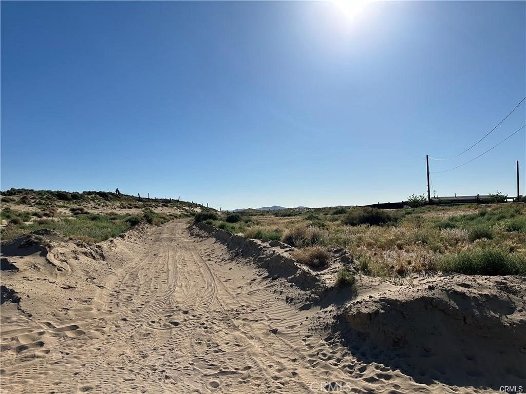 Birch Road, Barstow
