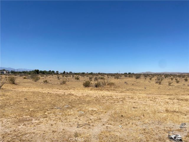 Adelanto Road, Adelanto