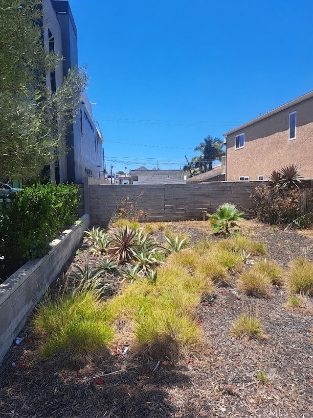 811 Huntington, Huntington Beach