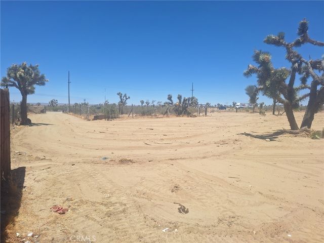 Pb Hwy Vic 187th Street E, Llano