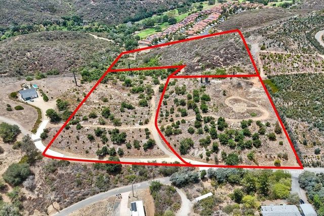 Twin Oaks Valley Rd., Vista