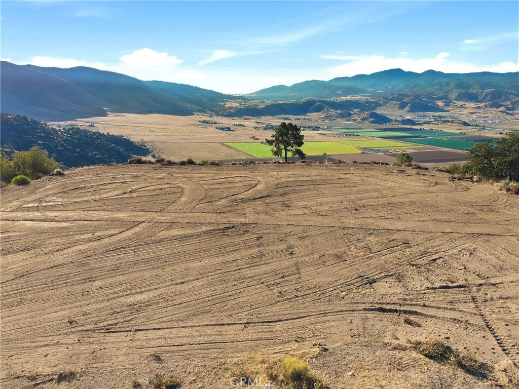 26400 Skyline Drive, Tehachapi