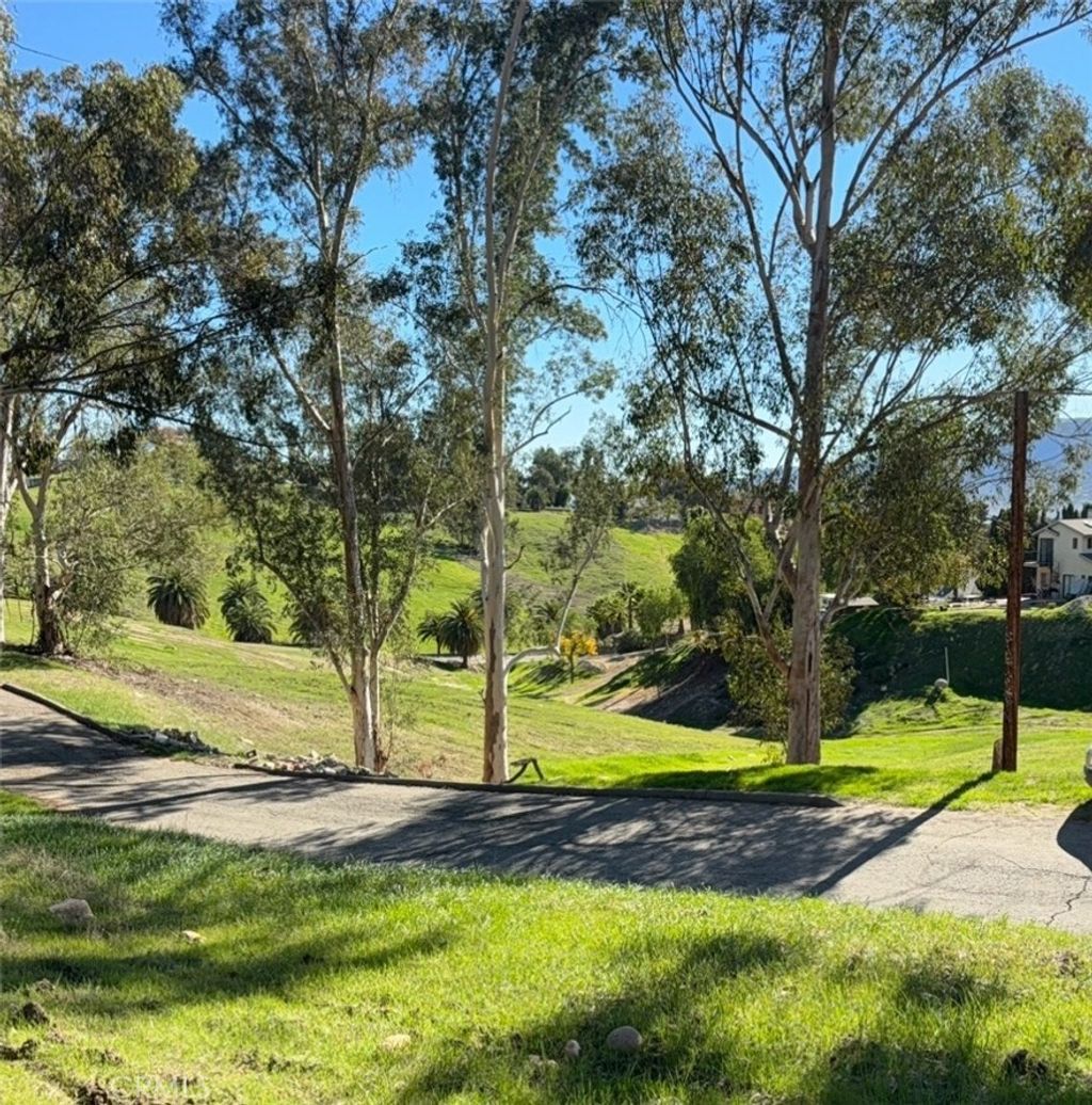 Pierce Ave, Lake Elsinore
