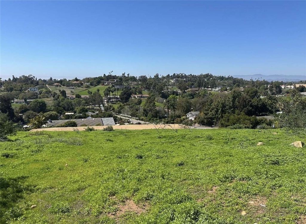 2234 Tierra Verde Road, Vista