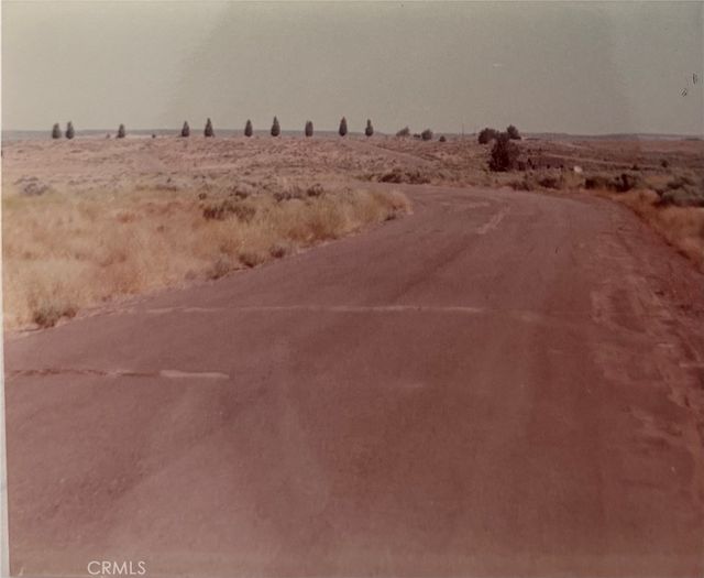 18 Lot18, Unknown