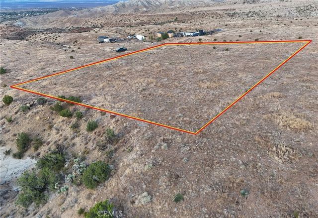 113 E 113th St E/ Juniper Mesa Rd S, Juniper Hills