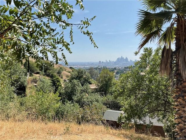 4128 Turquoise Street, Lincoln Heights