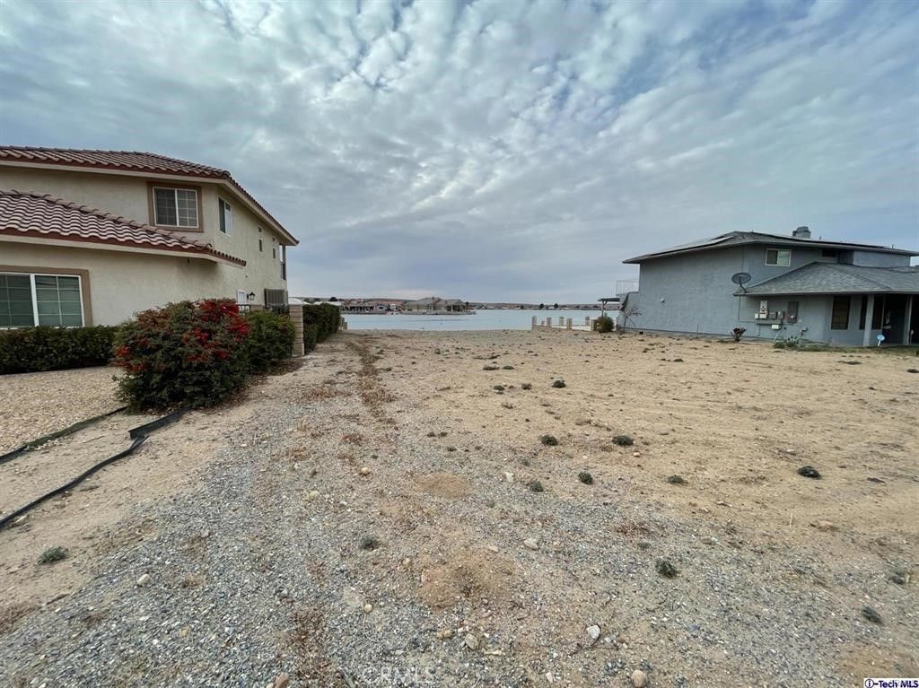 26306 Corona, Helendale